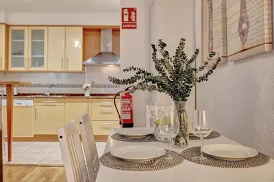 Una cocina o zona de cocina en CENTRO HISTÓRICO exterior, calle Nueva dos balcones