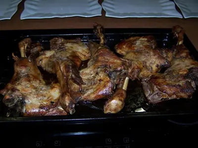 Opciones de comida o cena disponibles para los clientes de La Contrada