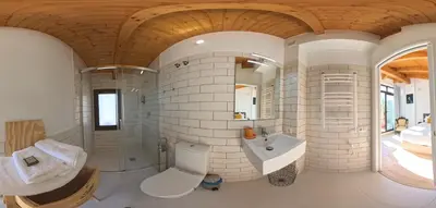 Un baño de Camins del Priorat : Ermita Pinyeres