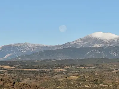 Vista general de una montaña o vista desde el apartamento