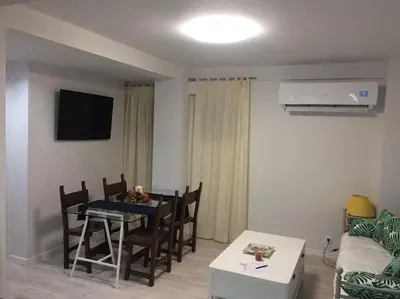 Una televisión o centro de entretenimiento en El Jardín de Paula