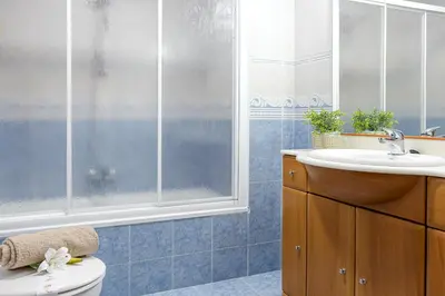 Un baño de APARTAMETO BAZTANGOA I