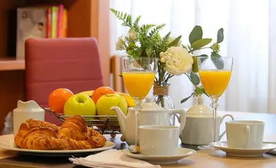 Comida en o cerca de este apartamento