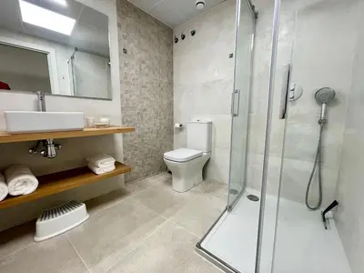 Un baño de Villa Gratal