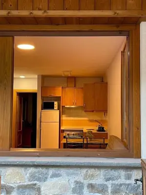Una cocina o zona de cocina en Piso Pineta