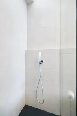 Un baño de Tranquilo Apartamento en pleno corazón de Pamplona