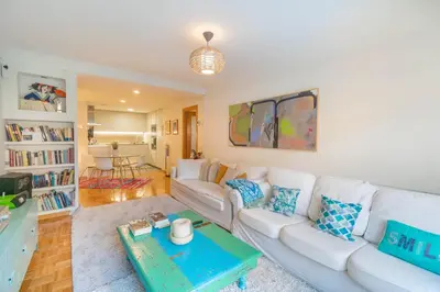 Zona de estar de Encantadora habitación en apartamento con terraza