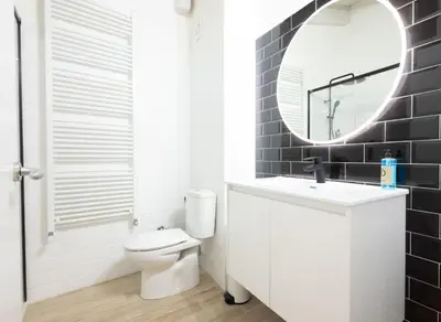 Un baño de El sueño del Búho 6. Ático con chimena