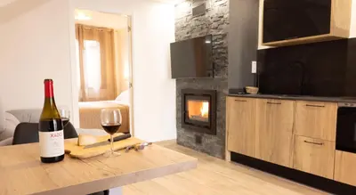 Bebidas en El sueño del Búho 5. Un dormitorio con chimenea