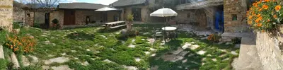 Jardín al aire libre en Albergue Casa Fumenal