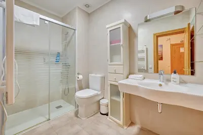 Un baño de Ansoleaga by Clabao