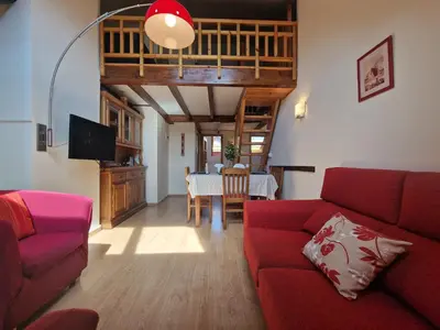 Una televisión o centro de entretenimiento en APARTAMENTO GABAS