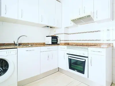 Una cocina o zona de cocina en Silencioso muy luminoso y familiar