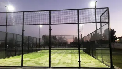 Instalaciones para jugar a tenis o squash en Camping de Olite o alrededores