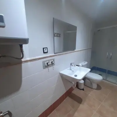 Un baño de Habitaciones Peña Dorada
