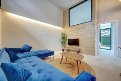 Una televisión o centro de entretenimiento en Apartamento El parque de Felisa by Clabao