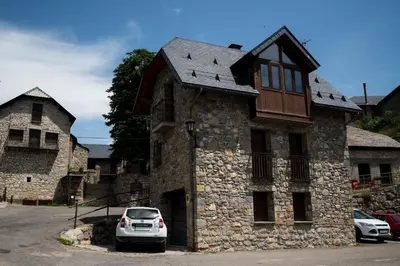 Edificio en el que se encuentra la casa o chalet