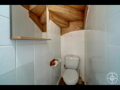 Un baño de Casa Araneu en Casarilh