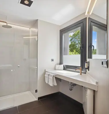 Un baño de Hotel Ureder
