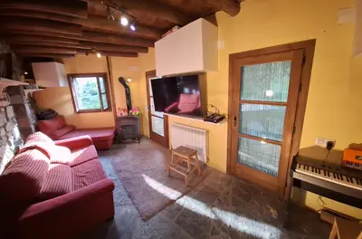 Zona de estar de Casa Guardafuentes de Ordesa ,Casa del Guardés