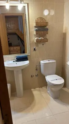 Un baño de Terrazas del Pirineo en Villanúa