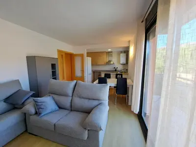 Una cocina o zona de cocina en La Pobla estació
