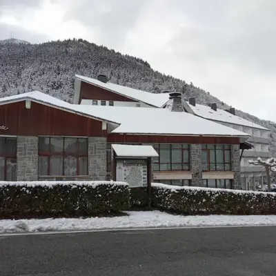 Hotel y Apartamentos SNÖ Isaba