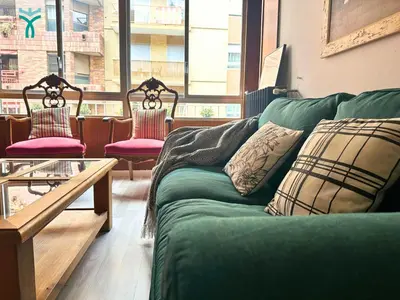 Zona de estar de Dos Torres Lacarra- Confort y Estilo en el Centro de Zaragoza