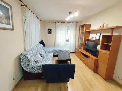 Una televisión o centro de entretenimiento en Calle San Pablo