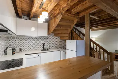 Una cocina o zona de cocina en Deth Nord