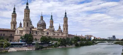 Plano de Apartamento cerca de Basilica de Pilar