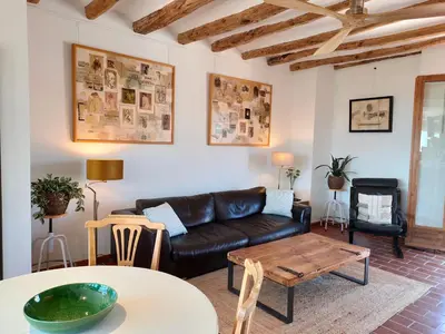 Zona de estar de Les Voltes II - 3BD gem in hilltop wine village with amazing views