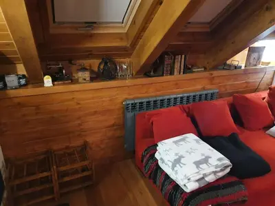 Zona de estar de Precioso ático Esterri Aneu