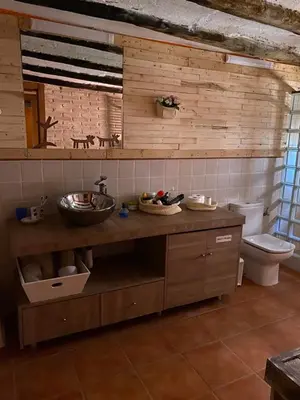 Un baño de Cal Bondia