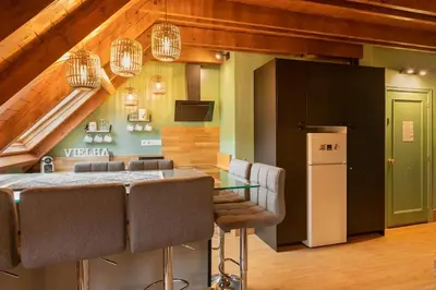 Una cocina o zona de cocina en CO1 eraclau - Es Cabanes con WiFi en VIELHA