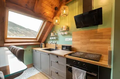 Una cocina o zona de cocina en CO1 eraclau - Es Cabanes con WiFi en VIELHA