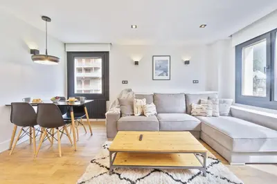 Zona de estar de Luderna - Apartamento Misharnon