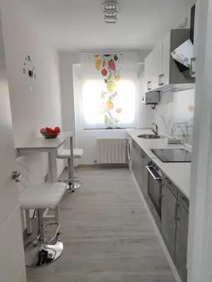 Una cocina o zona de cocina en Apartamento con Jacuzzi: El Rincón de las Delicias