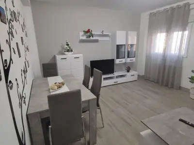 Una cocina o zona de cocina en Apartamento con Jacuzzi: El Rincón de las Delicias