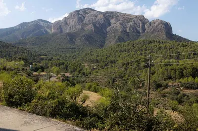 Vista general de una montaña o vista desde la casa o chalet