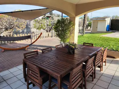 Un patio o zona al aire libre en La Cabana
