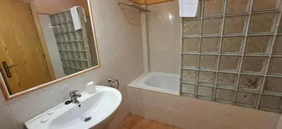 Un baño de Hotel Villa de Estercuel