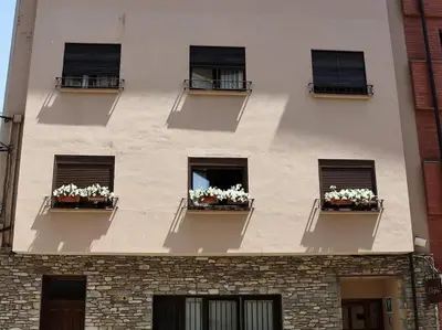 Un balcón o terraza de Acogedor Apartamento Rústico en Pirineos