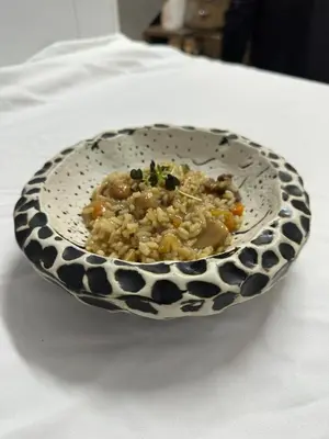 Comida en o cerca de este apartahotel