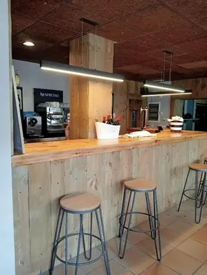 Una cocina o zona de cocina en Roca Nevada Suites
