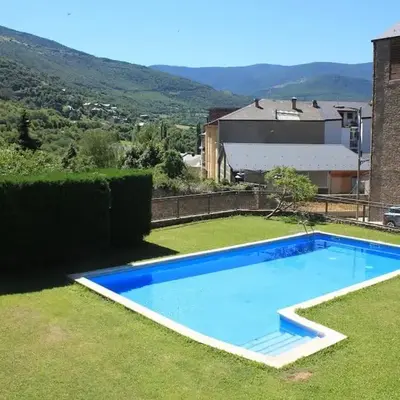 Apartamento dúplex en Sort con piscina