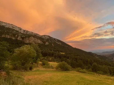 Paisaje cerca of this country house