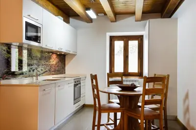 Una cocina o zona de cocina en Alojamientos Rurales Apezarena