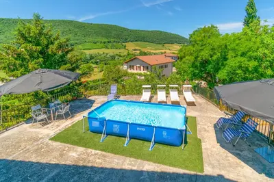 Piscina en o cerca de Casa Arozenia, Hogar rústico en pleno valle Ulzama
