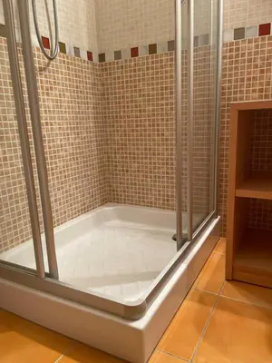 Un baño de Hostal Don Santiago Ramon y Cajal